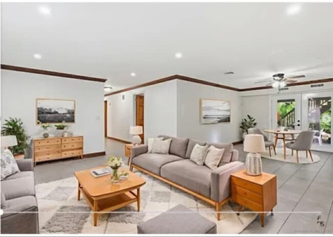 29 Priscilla Rd Unit 1st Floor Only
