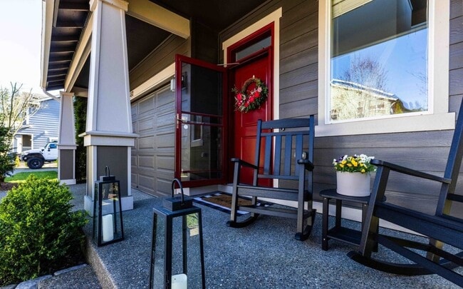 Photo - 120 Pickford Pl SW