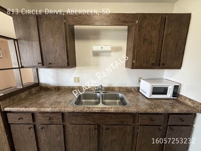 Photo - 1105 N Main St Unidad 6W