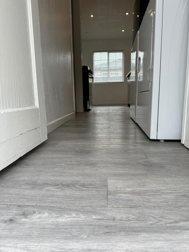 Photo - 773 N 14th St