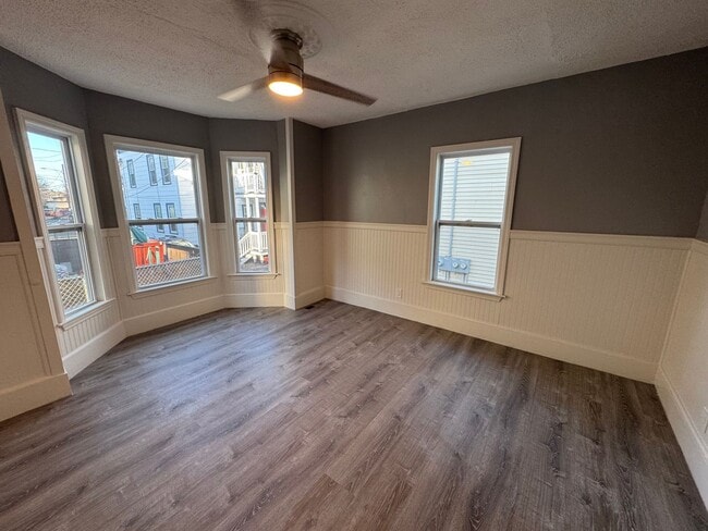 Photo - 14 Hillside St Unit 1