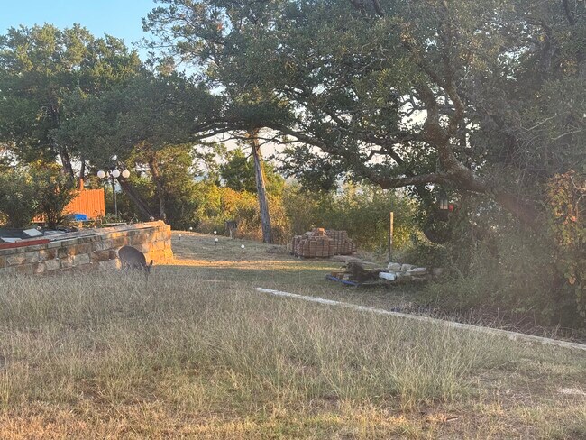 Photo - 1915 Sutton Pl