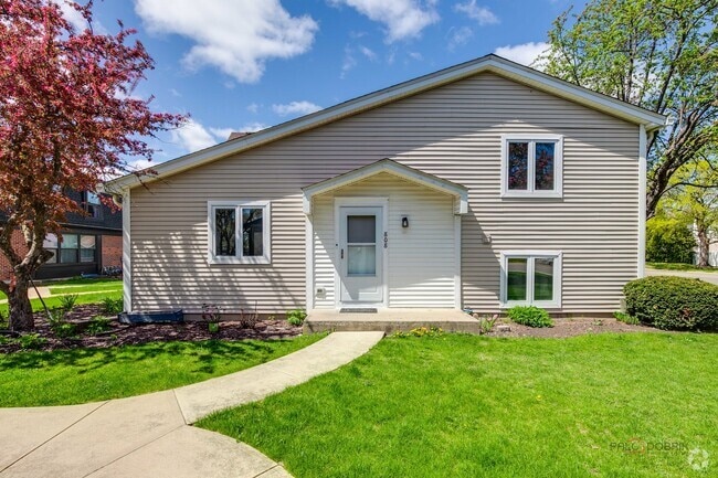 Building Photo - 808 Inverrary Ln Rental