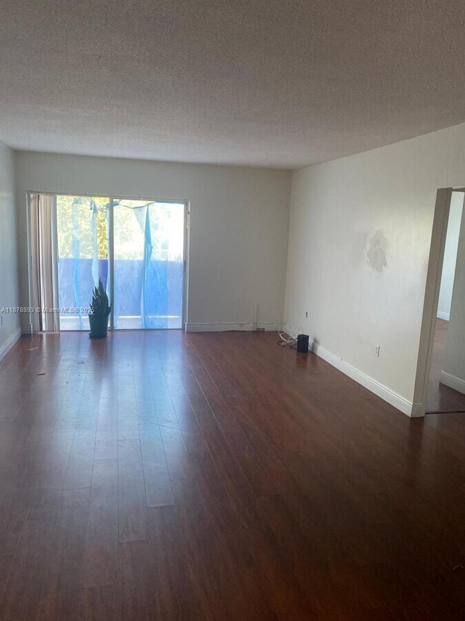 Photo - 400 Kings Point Dr Unit 330