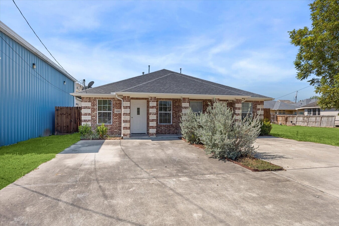 Photo - 8424 Cannon St
