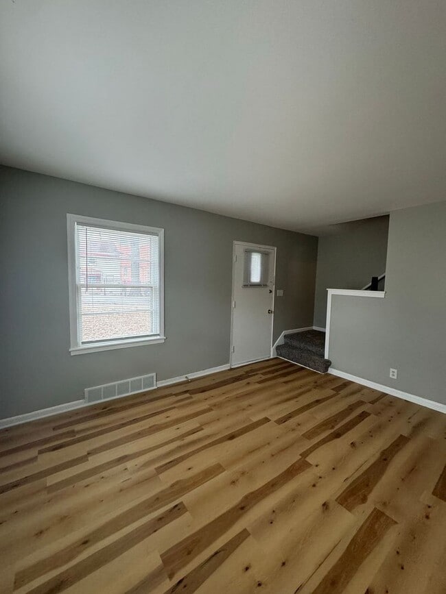 Photo - Cozy & Updated Duplex – Close to UMKC, Rockhurst & More