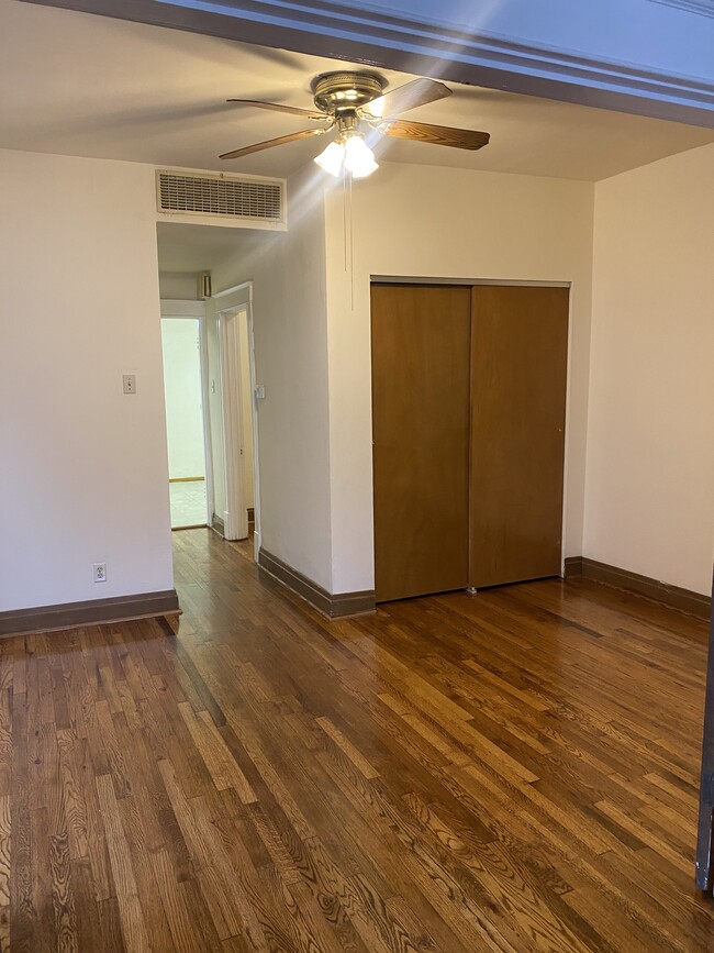 Photo - 6301 Cates Ave Unidad 2W
