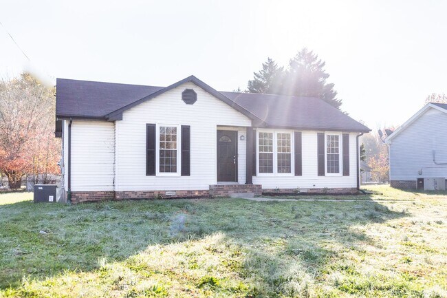 Photo - 553 Lorie Ln