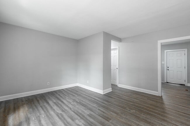 Photo - 5109-5111 Sunbeam Ave Unit 5109