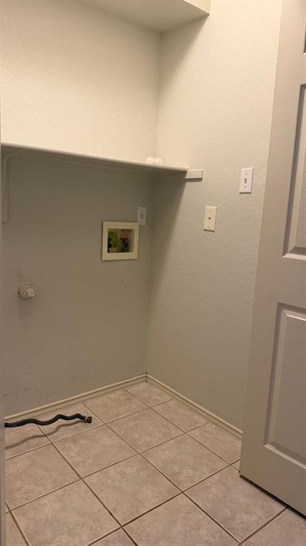 Photo - 17338 Tobermory Dr