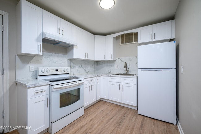 Photo - 114 Watson Ave Unidad 1