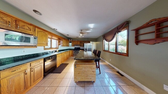 101 Magoun Ave