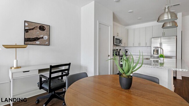 Photo - 2110 Birkhall St Unidad 2130-205