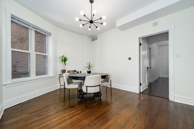 Photo - 2703 N Sacramento Ave