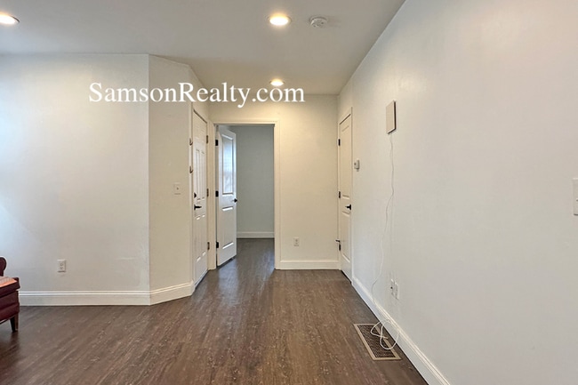 Photo - 15 E Transit St Unit 1