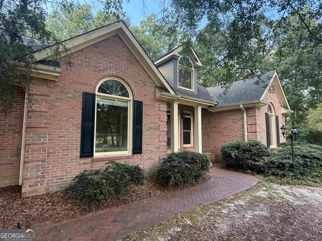 Photo - 307 Centennial Rd