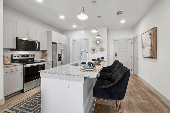 Photo - Promenade Apartments