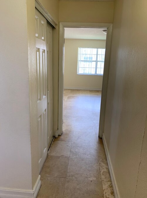 Photo - 505 NW 177th St