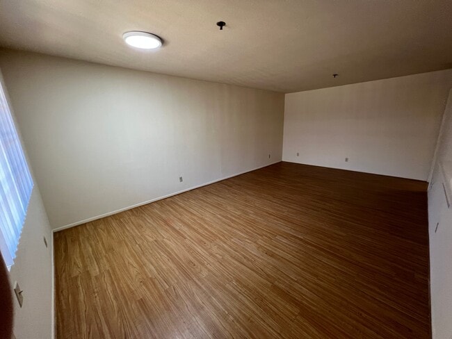 Photo - 1517 Rock Glen Ave Unit 204