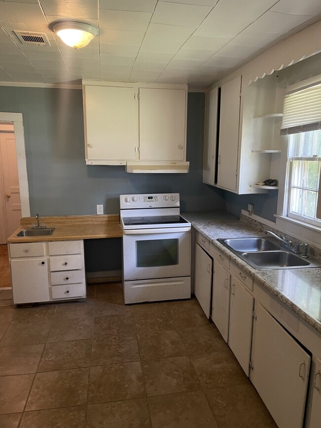 Photo - 1518 Boggan Dr