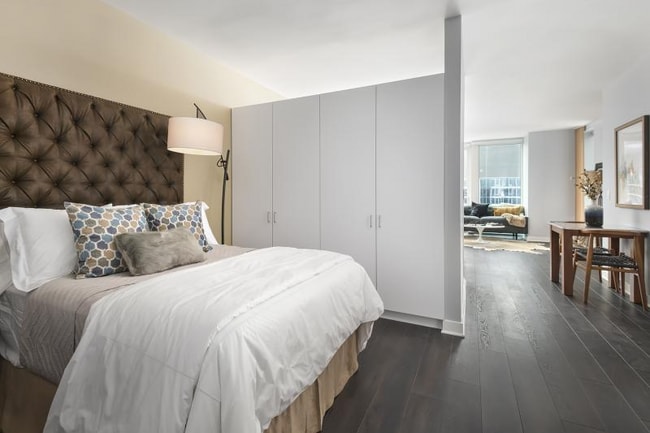 Photo - 19 W Randolph St Unit 1000