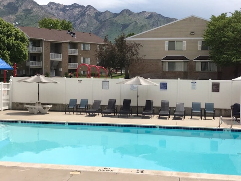 Pool with sundeck
