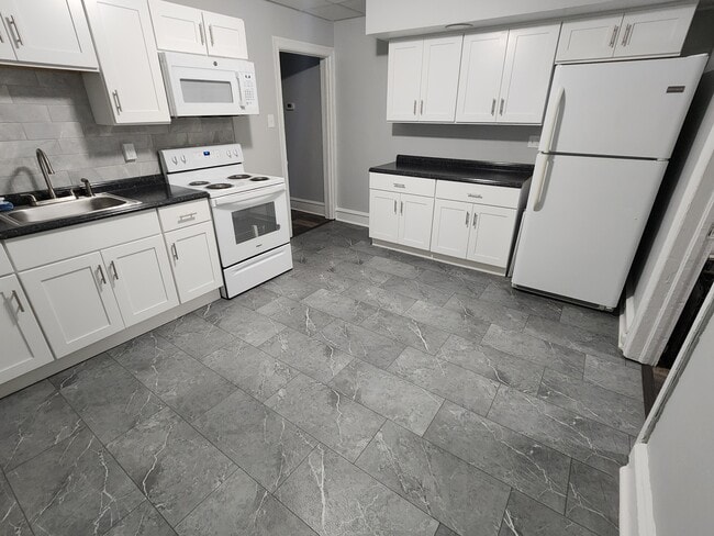 Photo - 109 S Easton Rd Unit 4