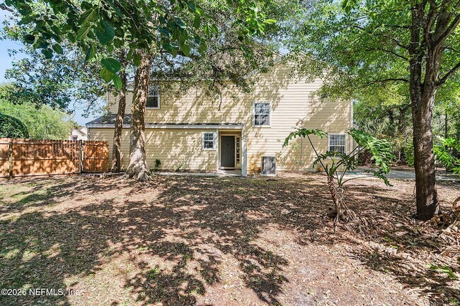 Photo - 330 Sunrise Cir