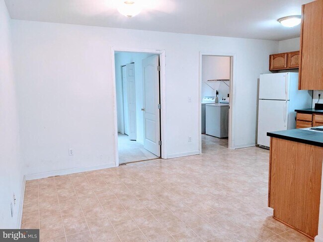 Photo - 403 Perrys Corner Rd