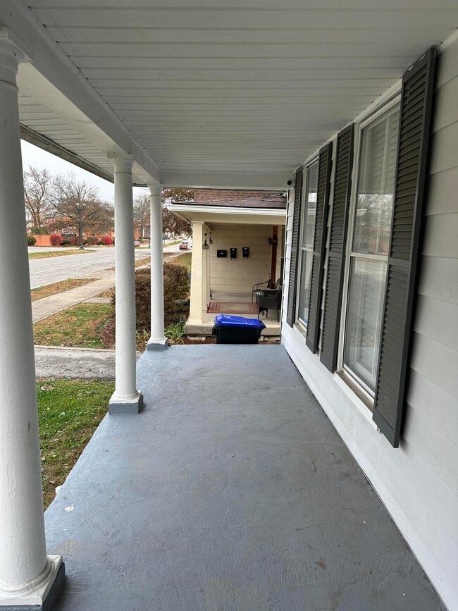 Photo - 313 Capital Ave