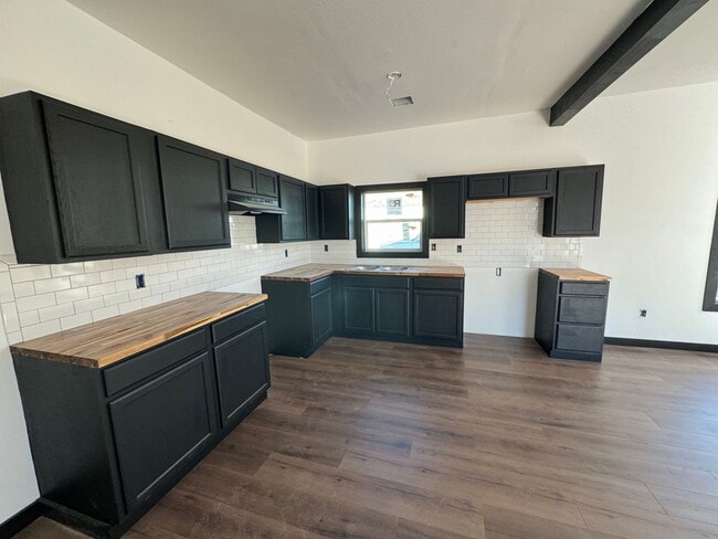 Photo - Newly remodeled 3 bedroom 2 bath across from Park!