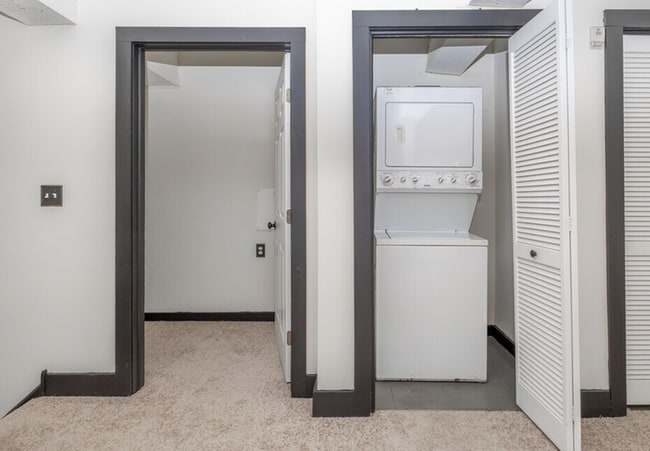 Washer/Dryer in Apartment Home
