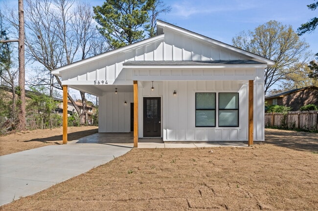 Building Photo - 5694 Myers Rd