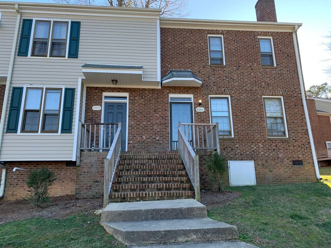 Building Photo - NORTHWEST RALEIGH TOWNHOME, AFFORDABLY PRICED FOR IMMEDIATE MOVE IN