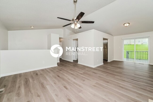 Photo - 3 Bedroom Pet-Friendly Home in KNOXVILLE, TN with Main Street Renewal
