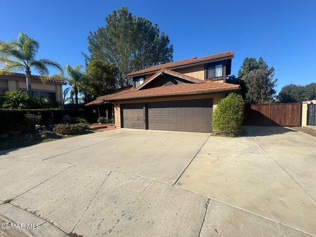 Photo - 576 Pinecliff Pl