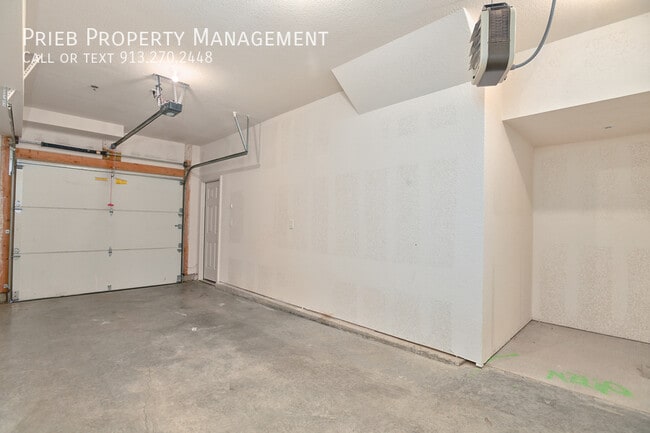 Photo - 12321 S Chelsea St Unidad 104