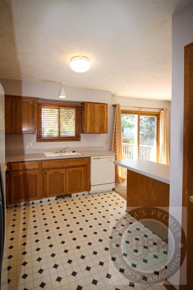 Photo - $500.00 off the Deposit Cul-de-Sac Comfort...
