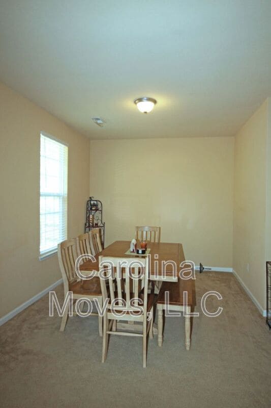 Photo - 112 Bascom Ct