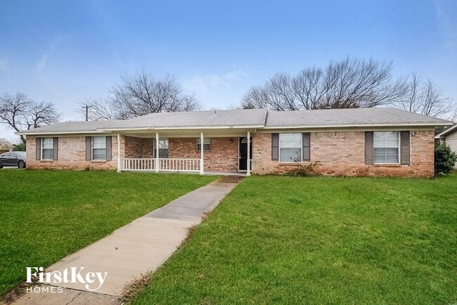 Photo - 3001 Rufe Snow Dr House