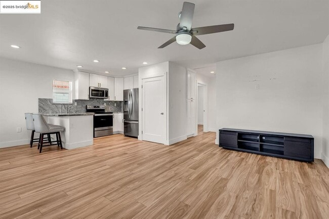 Photo - 507 Maple St