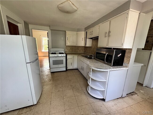 Photo - 2401 Midland Ave