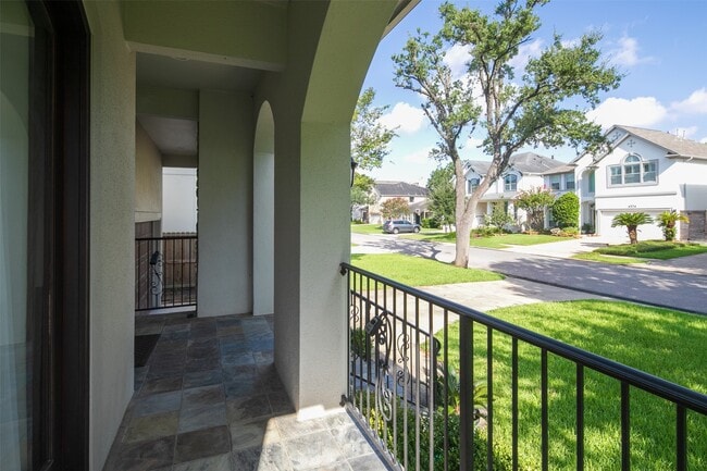 Building Photo - 4321 Jim West St