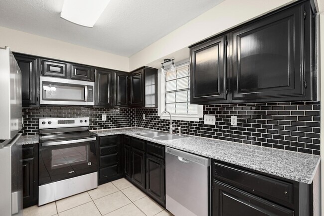 Photo - 3801 Foust Trail Unit B