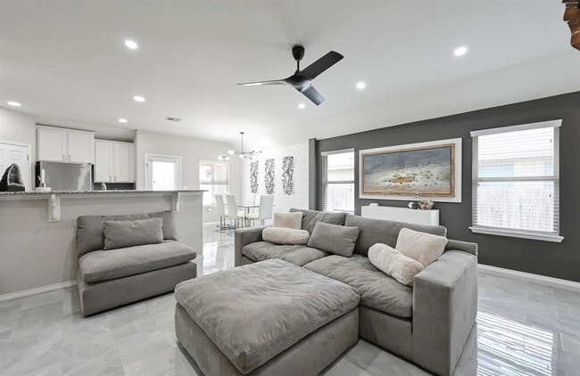 Photo - 249 Noddy Rd