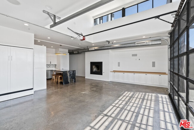 Photo - 1544 12th St Unit 303