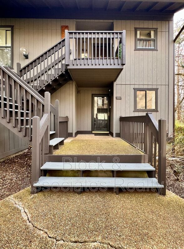 Building Photo - 131 Cedar Cove Ln