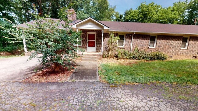 Building Photo - 229 Cedar Crest Rd Rental