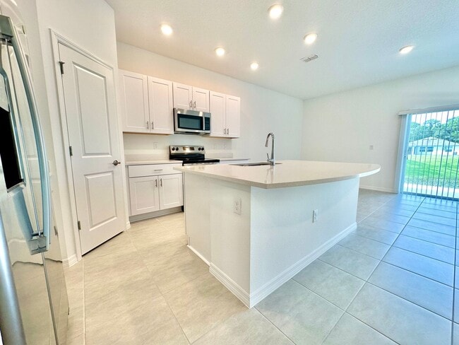 Photo - Stylish 3Bedrooms 2.5Bath townhome-living ...