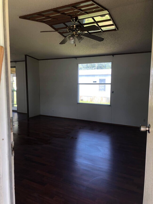 Photo - 3506 S Camellia